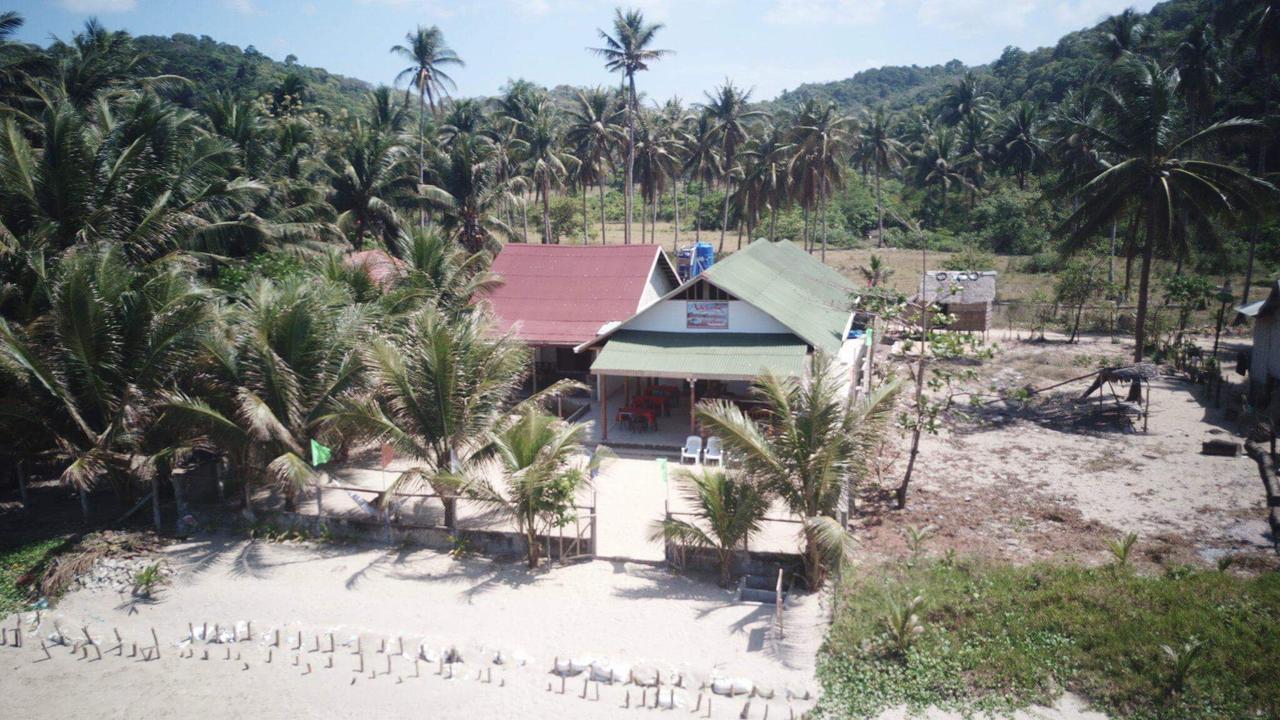 Bucana Beachfront Guesthouse El Nido Bagian luar foto