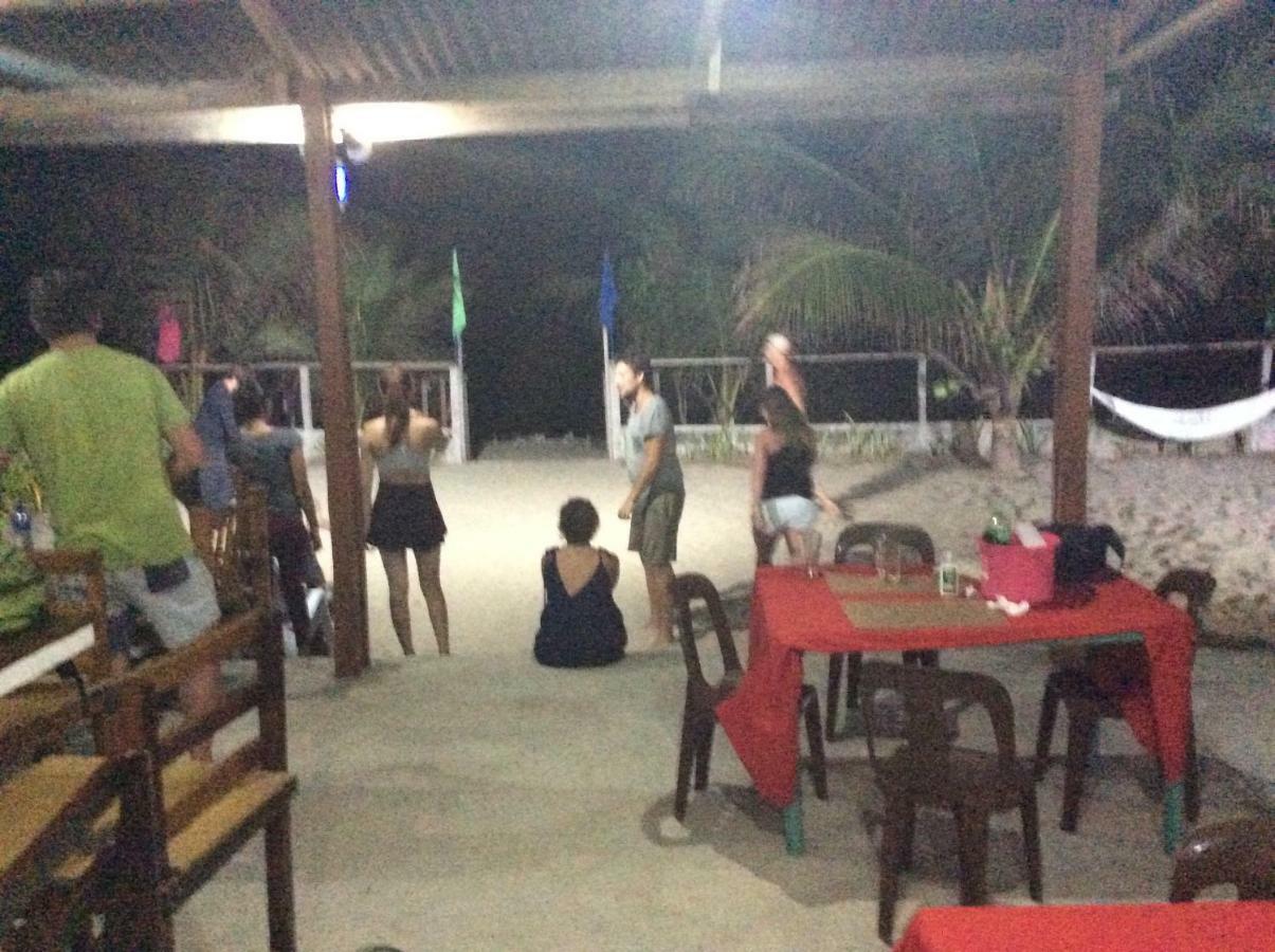 Bucana Beachfront Guesthouse El Nido Bagian luar foto